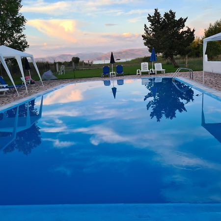 Avra Beach Apartments Lefkímmi Eksteriør billede