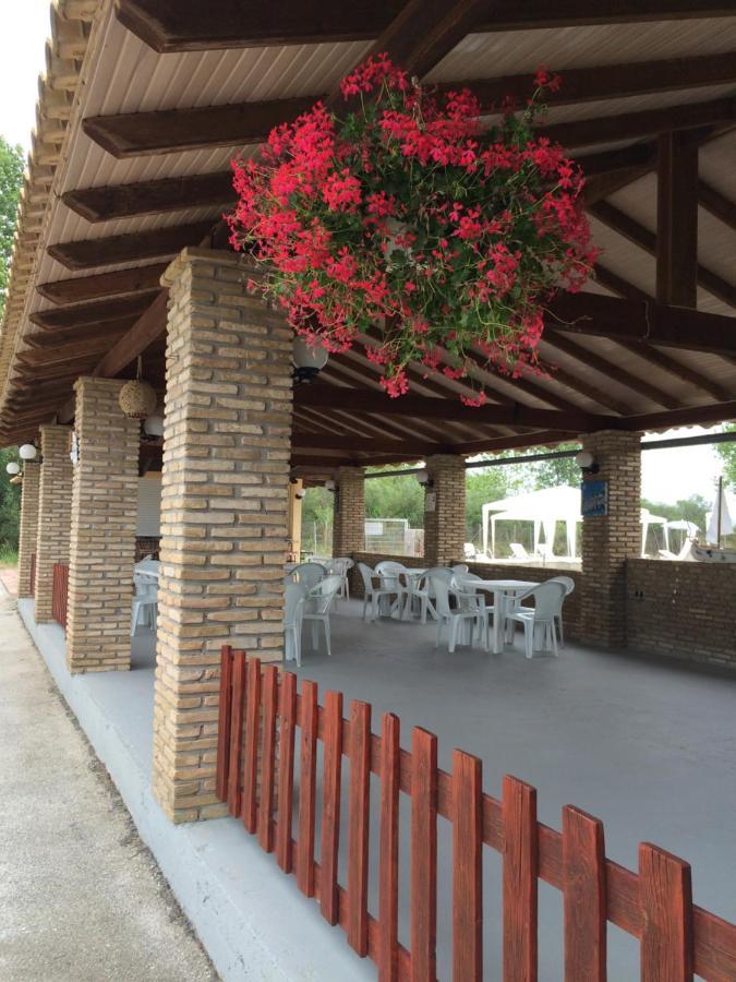 Avra Beach Apartments Lefkímmi Eksteriør billede