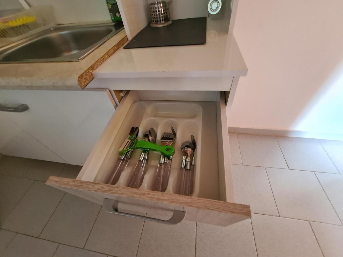 Avra Beach Apartments Lefkímmi Eksteriør billede