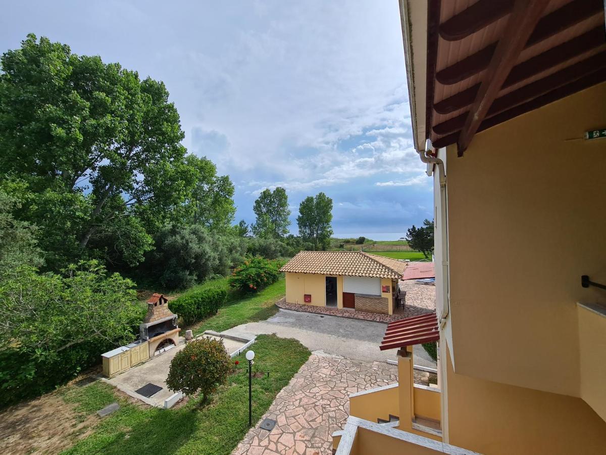 Avra Beach Apartments Lefkímmi Eksteriør billede